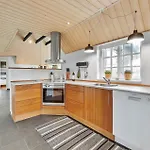 With Fireplace 10 רינגקובינג
