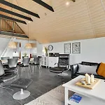 With Fireplace 10 * רינגקובינג